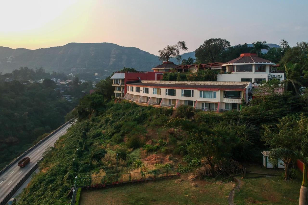 לונבלה The Dukes Retreat Khandala מראה חיצוני תמונה
