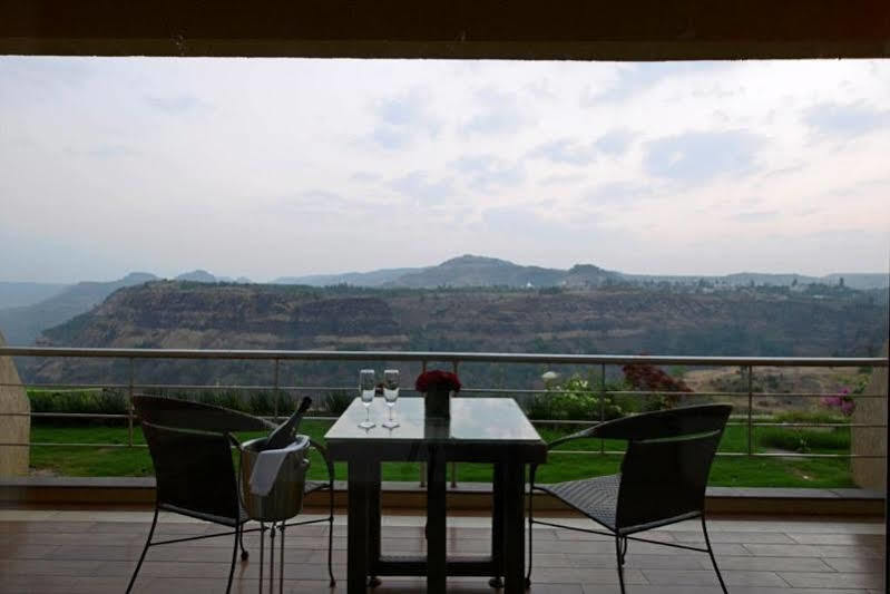 לונבלה The Dukes Retreat Khandala מראה חיצוני תמונה