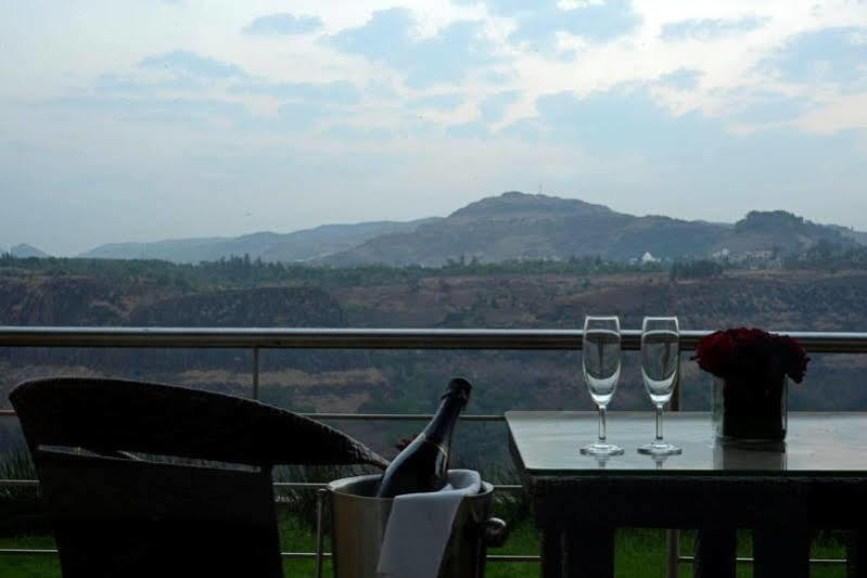 לונבלה The Dukes Retreat Khandala מראה חיצוני תמונה